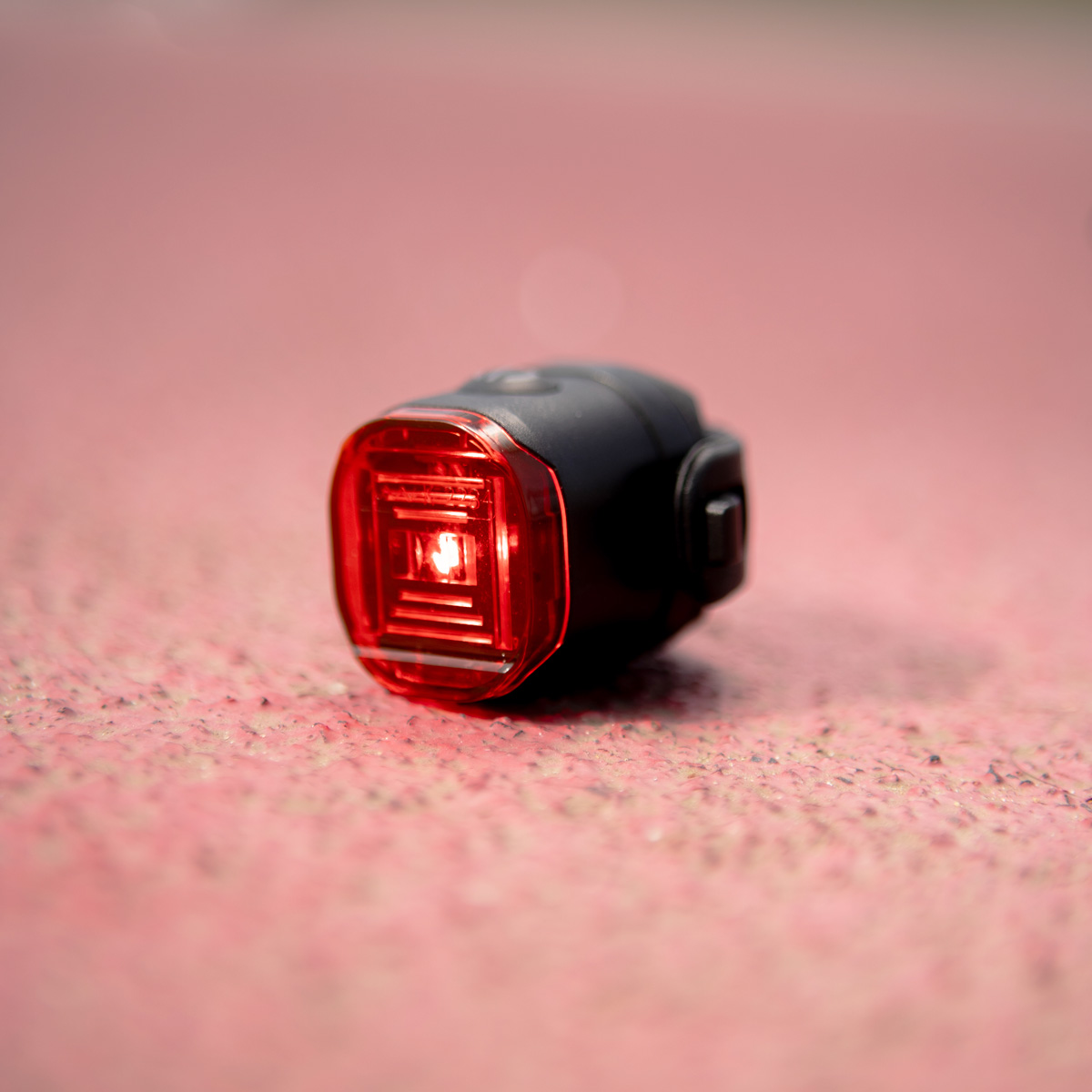 429031.R LYNX Rücklicht USB Hero